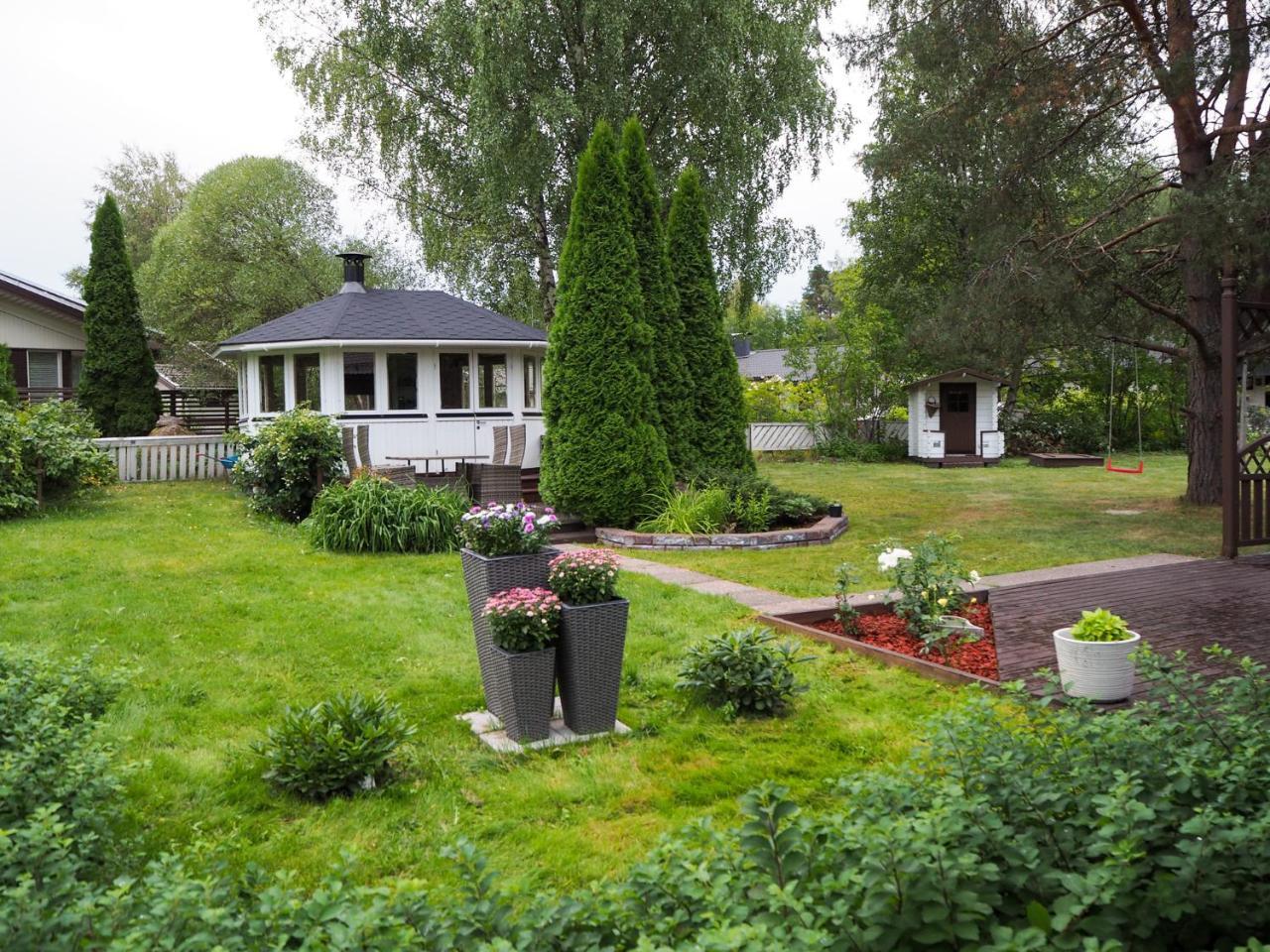 Koivula Guest House Kotka Esterno foto
